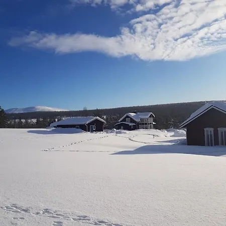 Grooppi, Live In Style In The Middle Of Lapland Yllaes, * Akaslompolo