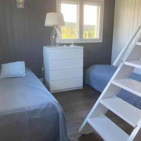 Villa Grooppi, Live In Style In The Middle Of Lapland Yllaes, Akaslompolo