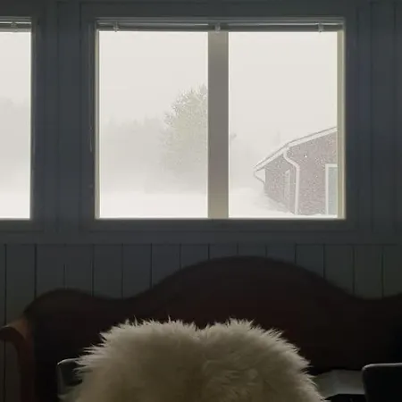 Grooppi, Live In Style In The Middle Of Lapland Yllaes, Akaslompolo