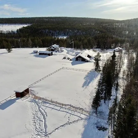 Grooppi, Live In Style In The Middle Of Lapland Yllaes, Akaslompolo